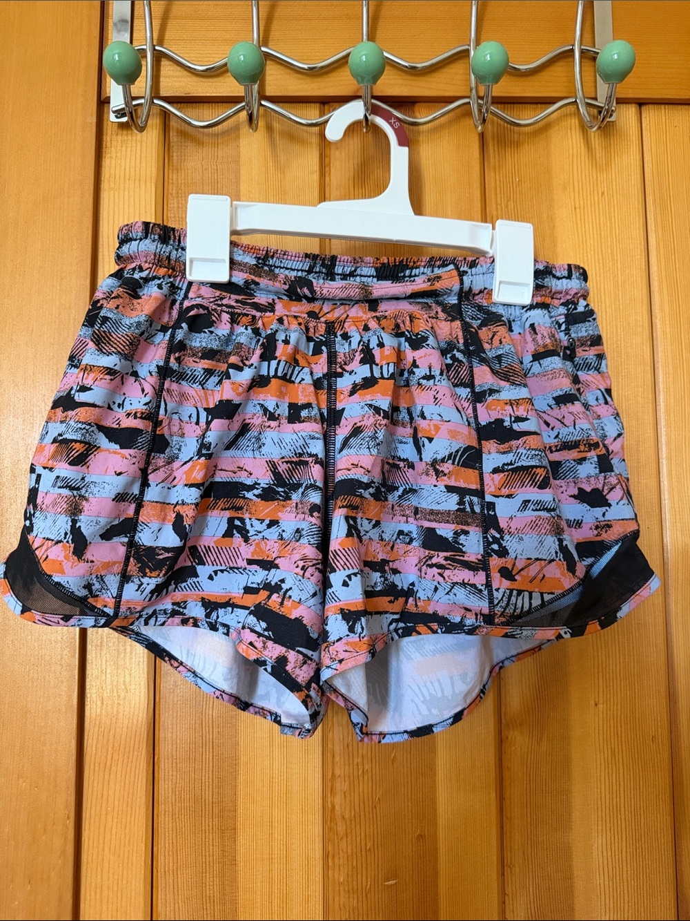 Lululemon Size 8 shorts EUC🧑🏼‍🩰🏃🏿‍♀️
